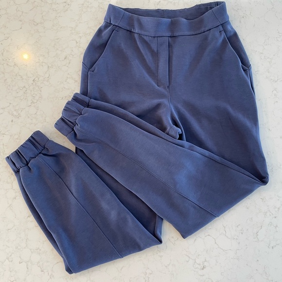 Lululemon Softstreme High Rose Jogger in Night Sea - Picture 1 of 11